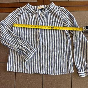 Universal Thread Navy White Pinstripe Top‎ Coastal Classic Summer Blouse XS